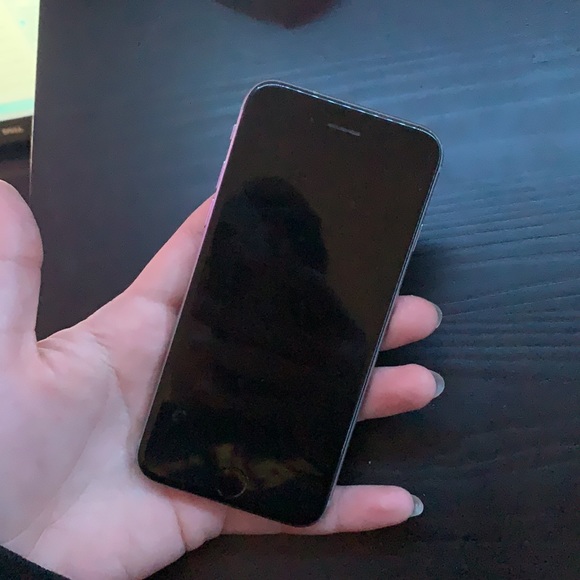 IPhone 6 - Picture 3 of 6